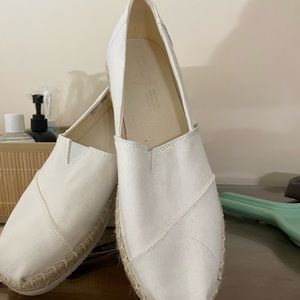 Toms white platform sandals size 10 worn once bought last summer.